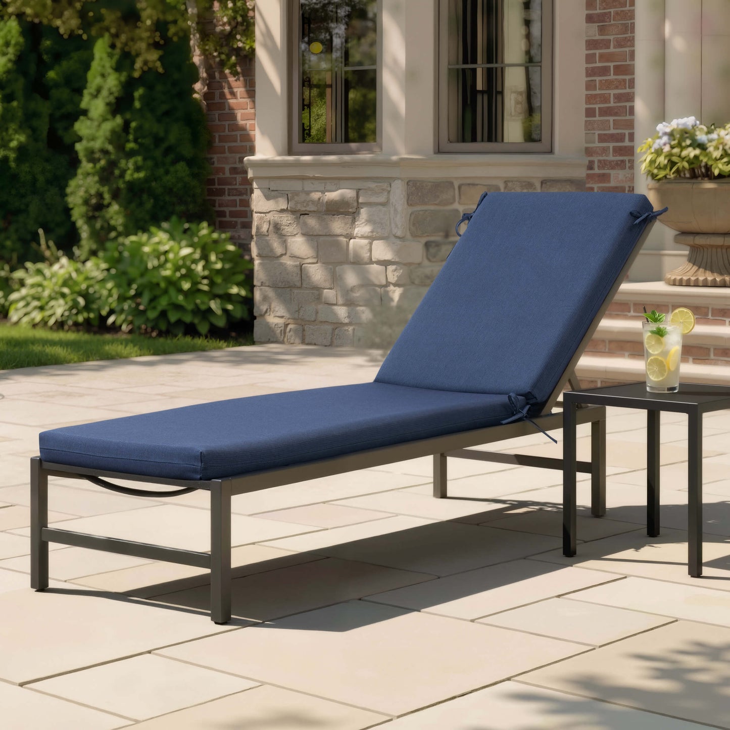 Outdoor Chaise Lounge Cushion with 4 Adjustable Ties