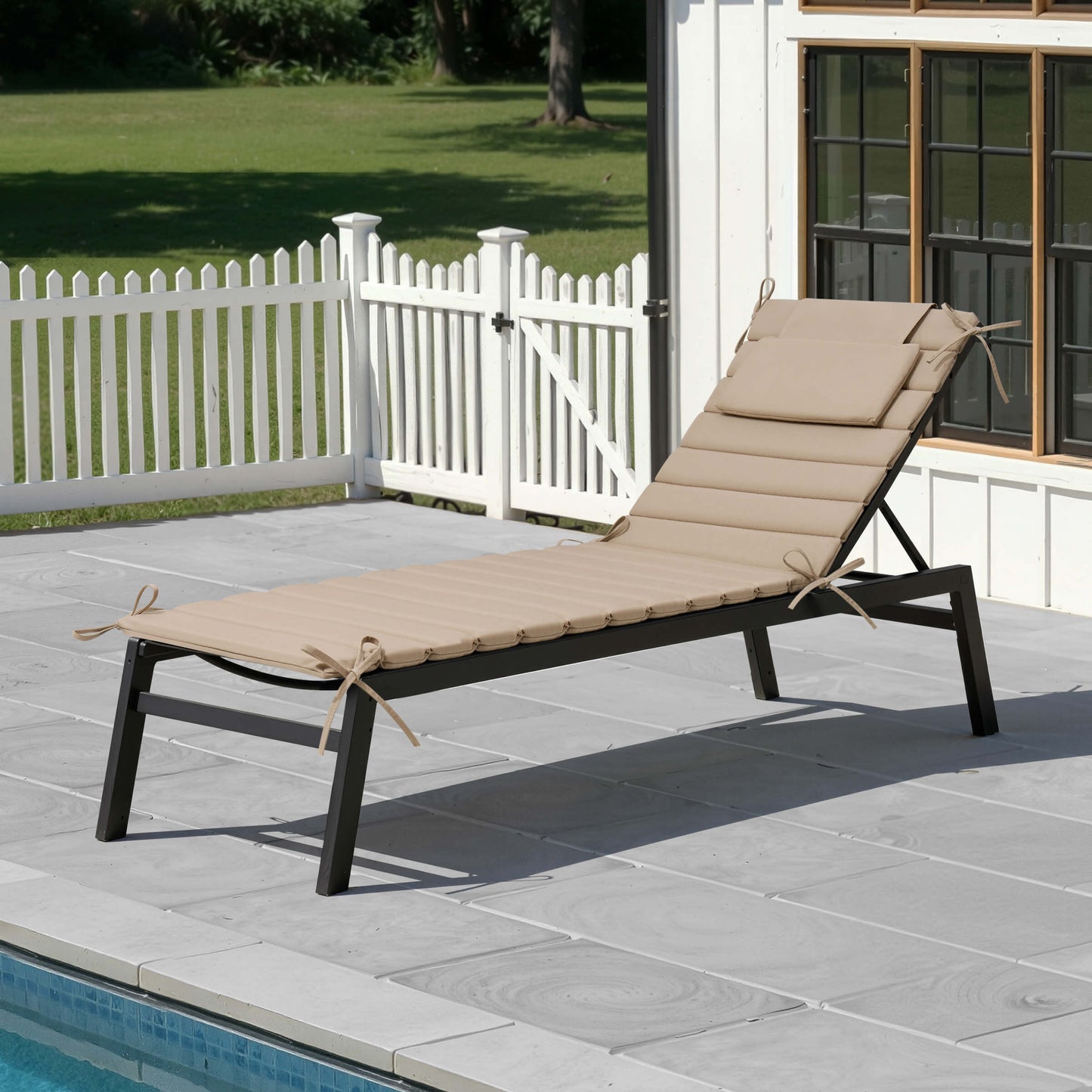 Foldable Chaise Lounge Cushion