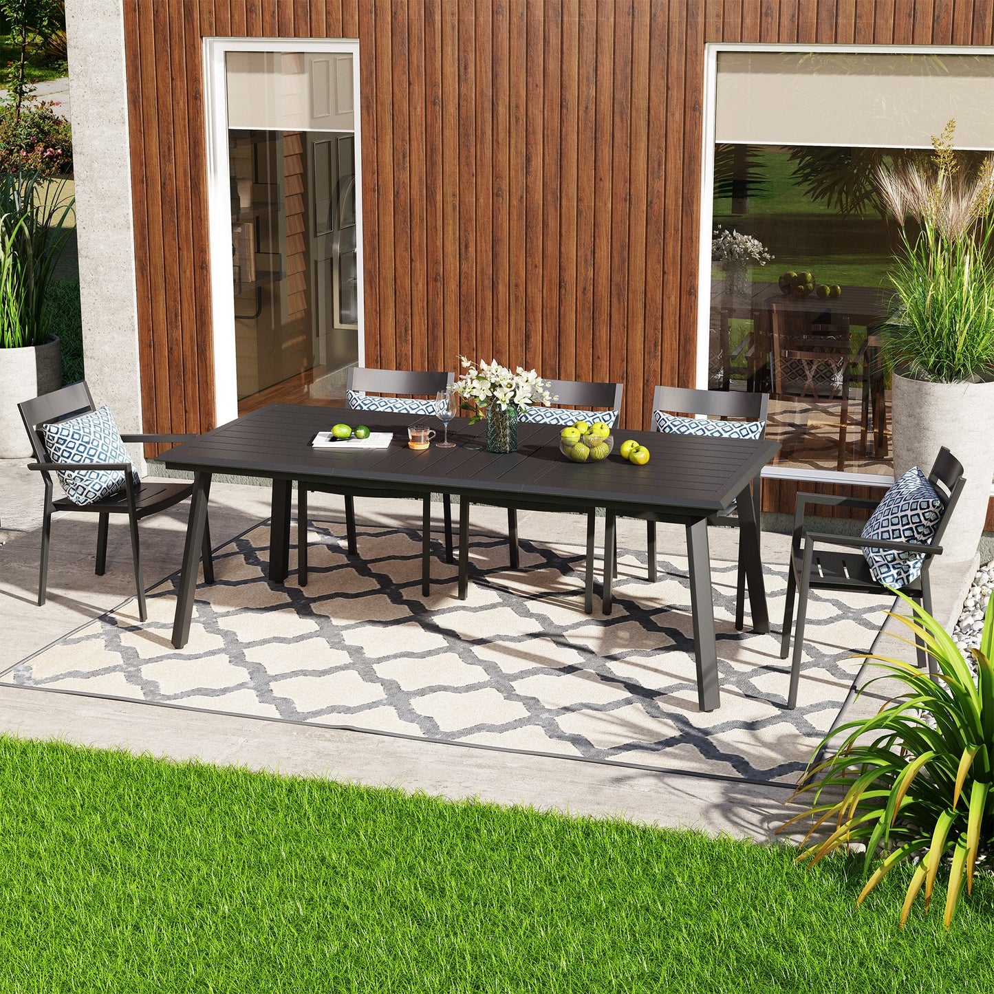 Aluminum Outdoor Dining Table with Umbrella Hole
