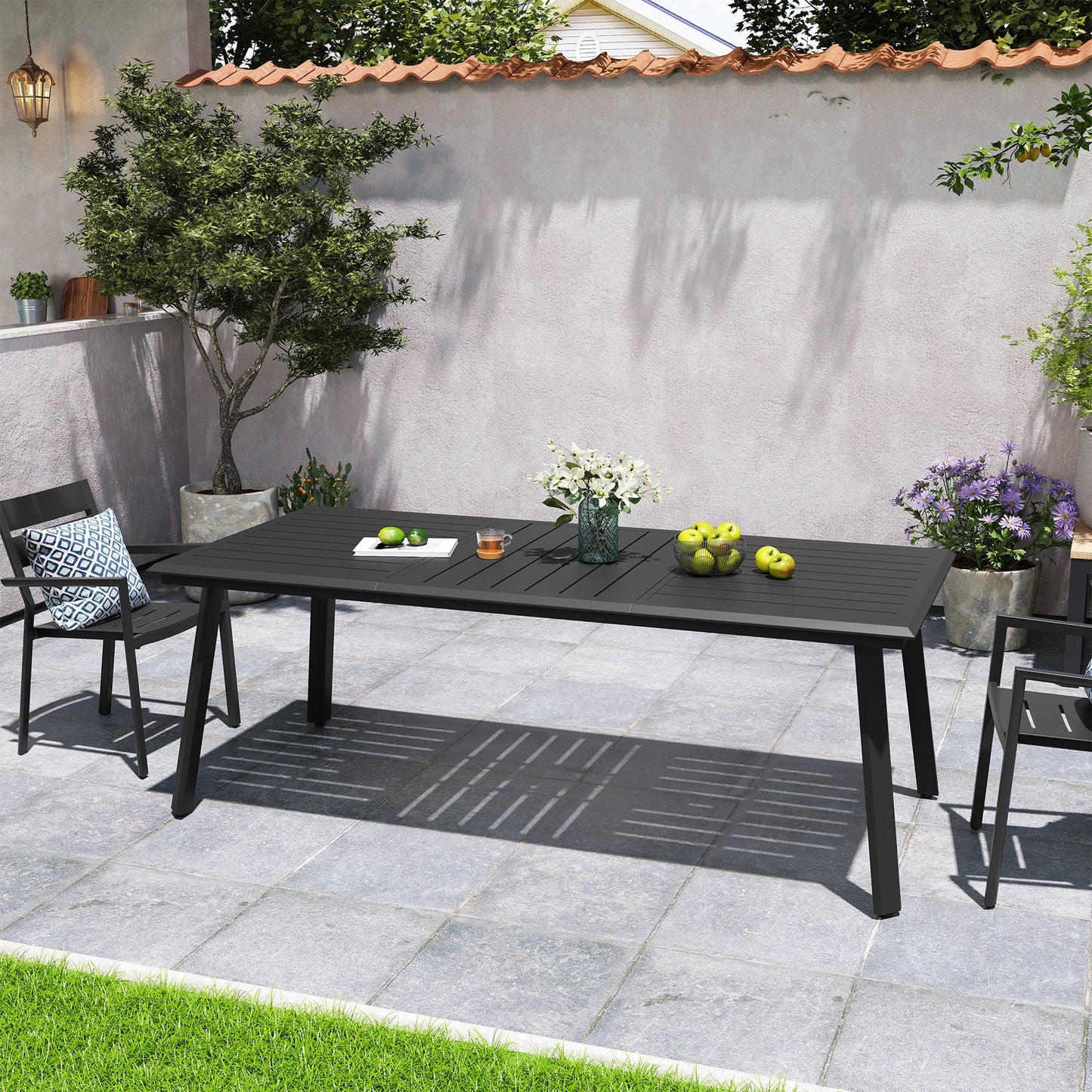 Aluminum Outdoor Dining Table with Umbrella Hole